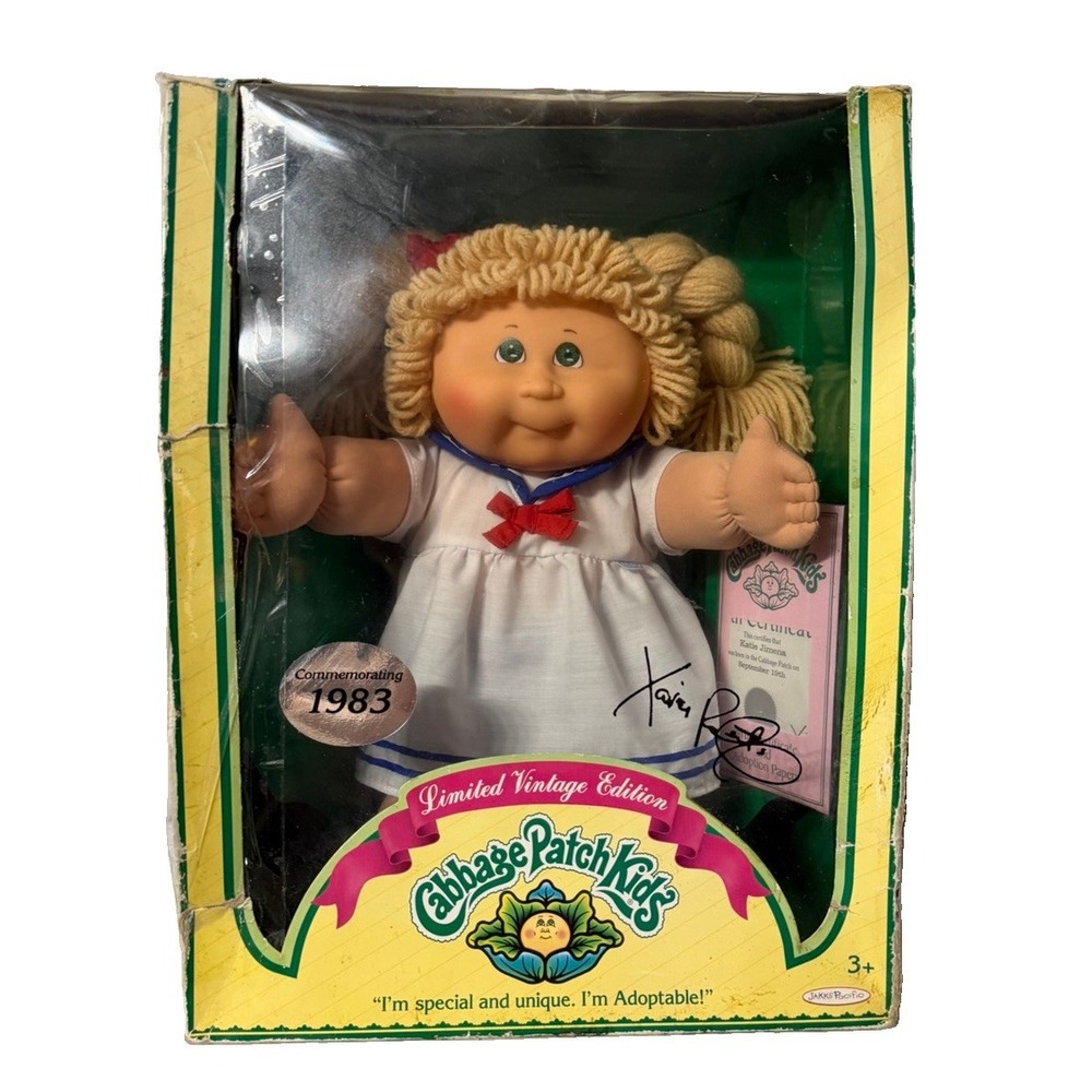 NIB Limited Edition Vintage 2011 Commemorating 1983 Cabbage Patch Kid Doll